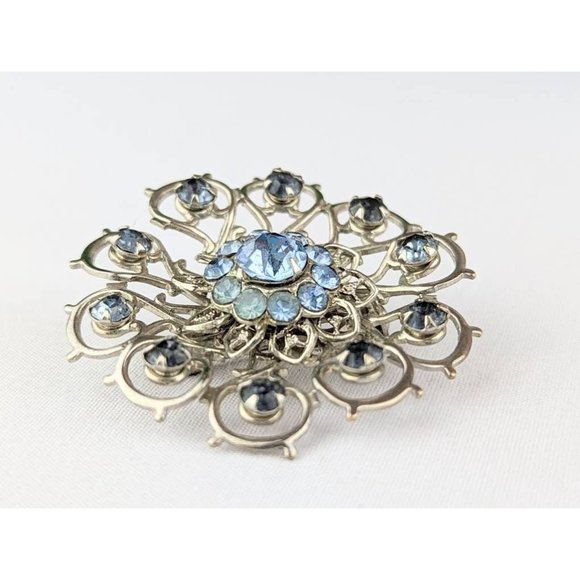 Vintage 1960s Round Silver Brooch Light Blue Rhinestone Circle Pin Flower Petals - Picture 3 of 6